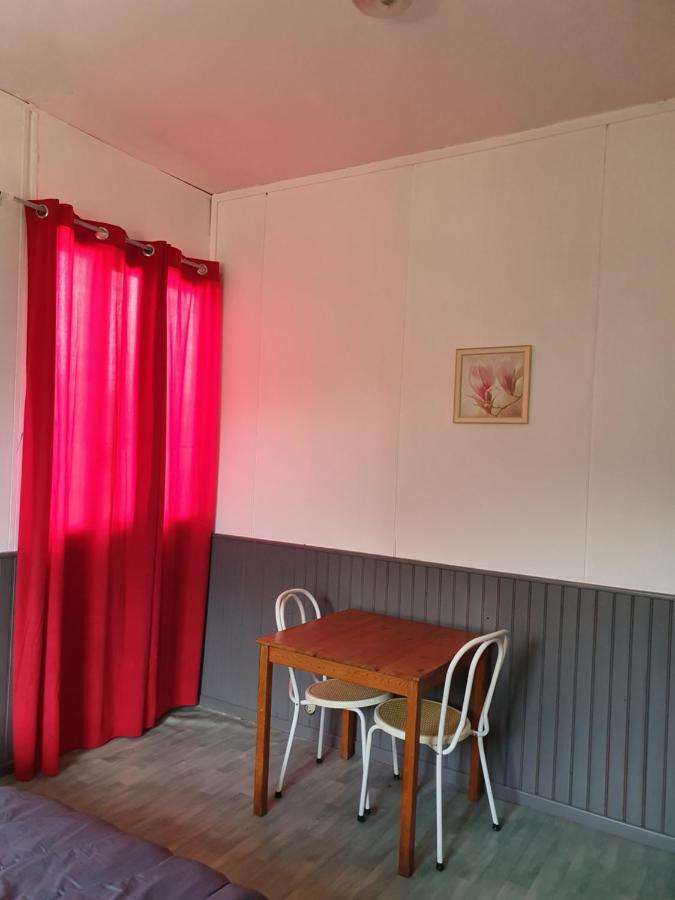 Camping Des 2 Rives- Chambres Etang-sur-Arroux エクステリア 写真