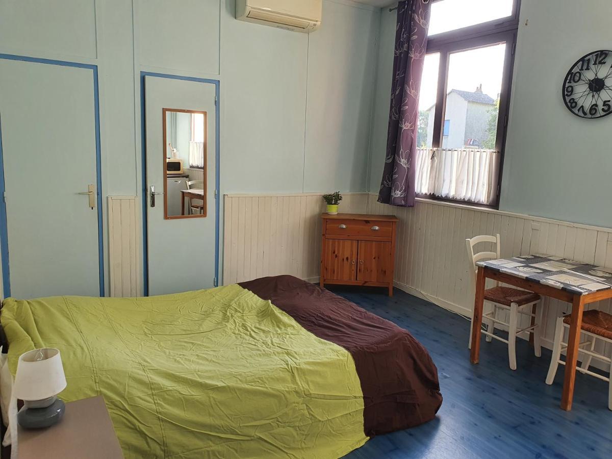 Camping Des 2 Rives- Chambres Etang-sur-Arroux エクステリア 写真